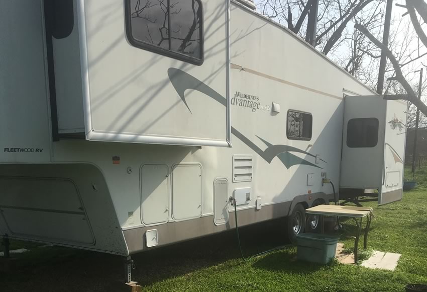 Country Comfort RV Park Camping near Victoria, TX RV Rentals